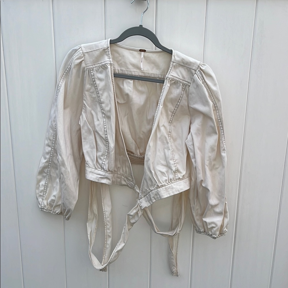Cream Puff Sleeve Wrap top